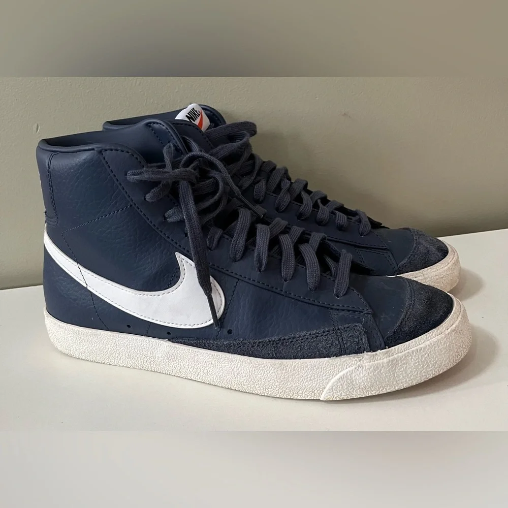 - Men’s Nike Blazer Mid ‘77 vintage thunder blue shoes 10.5